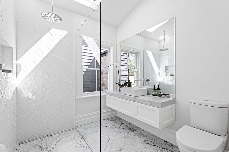 19 Everglades Avenue Leura 2780