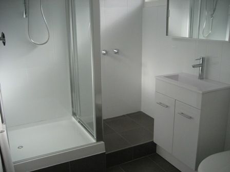 Bright & Modern In Prime Location