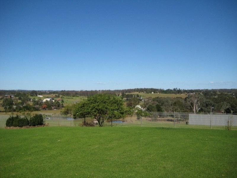 31 Mason Road, Box Hill - Thumbnail 5