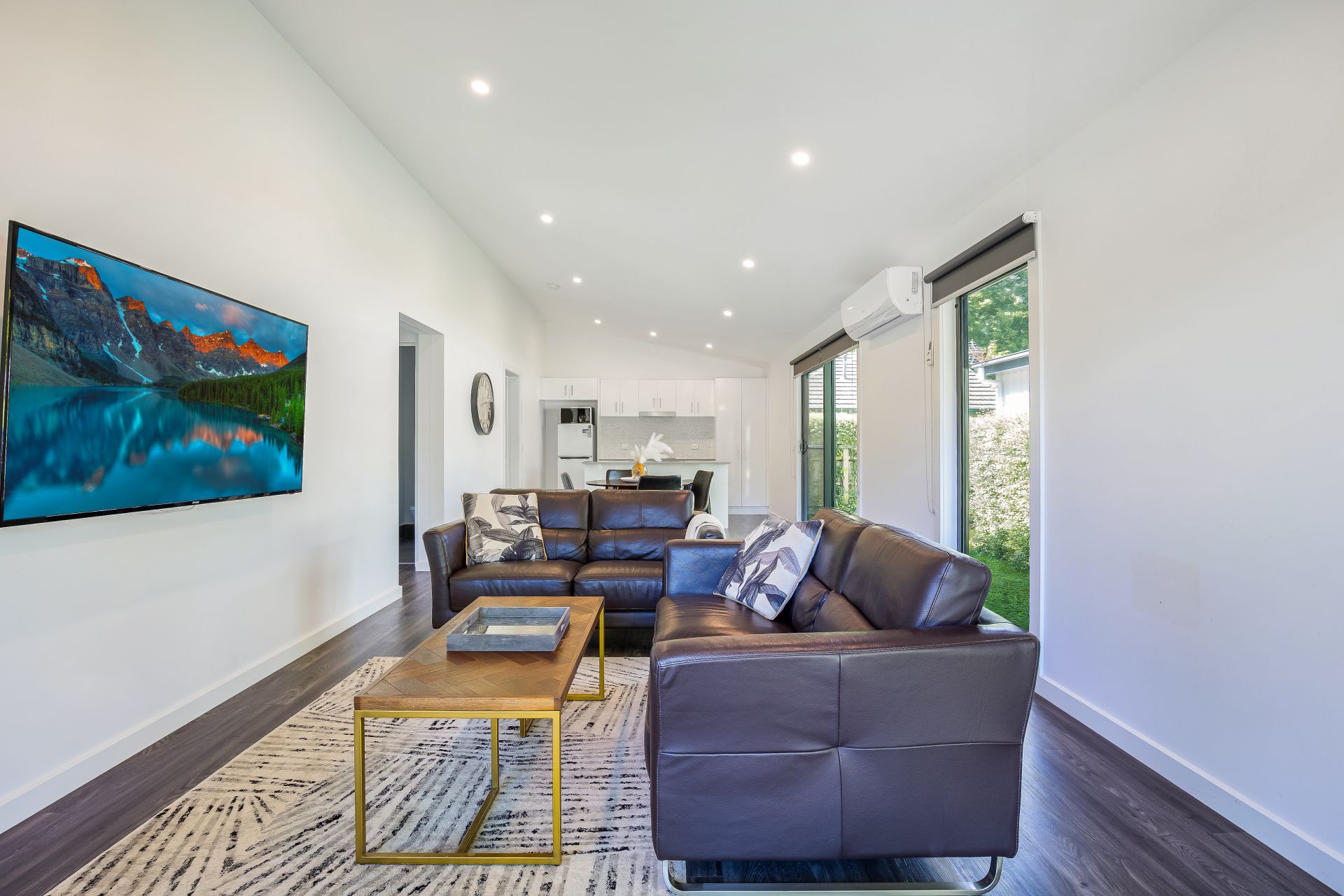 1/14 Gavan Street, Bright Dickens Real Estate