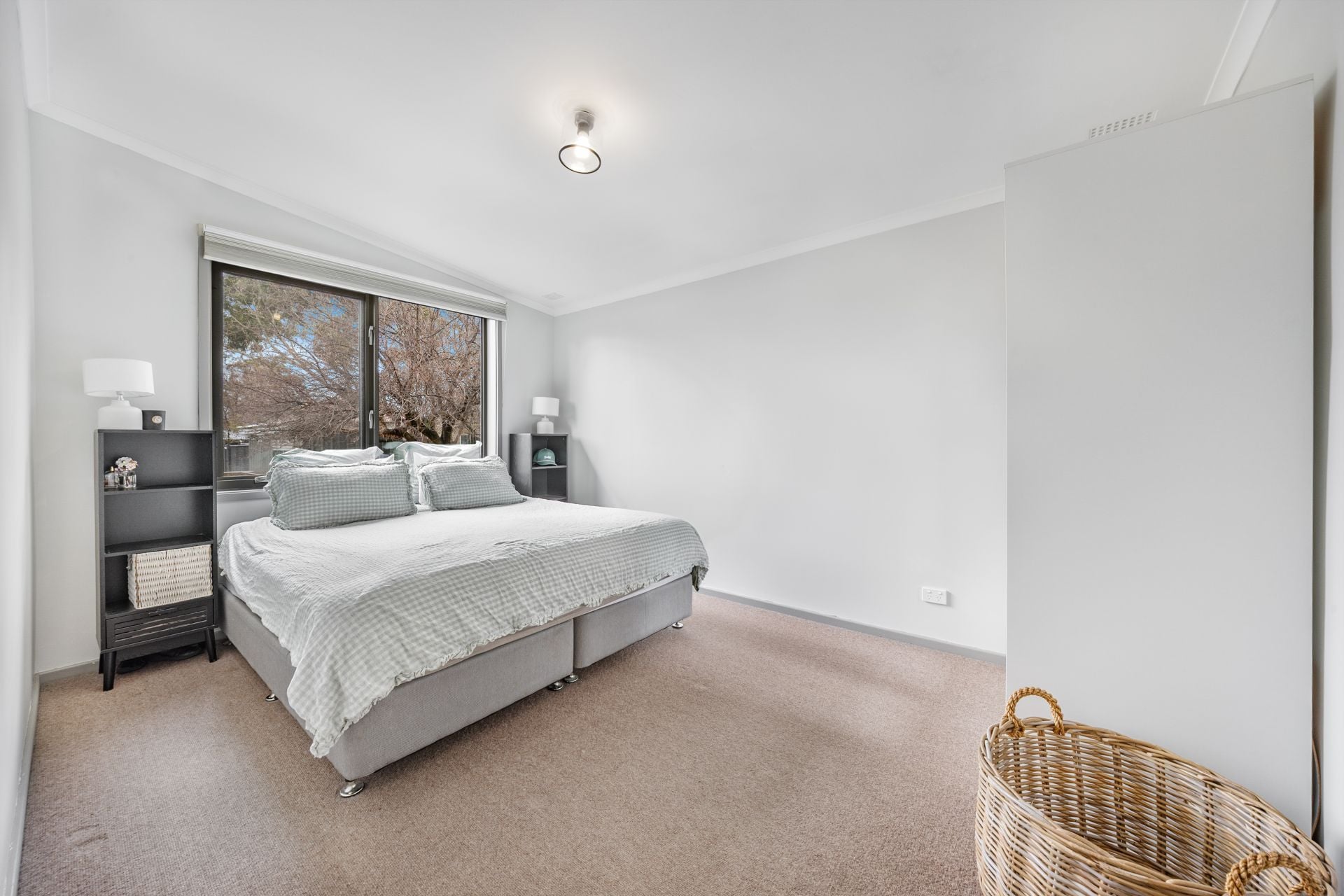 16 Bangalay Street Queanbeyan NSW, Queanbeyan - Thumbnail 3