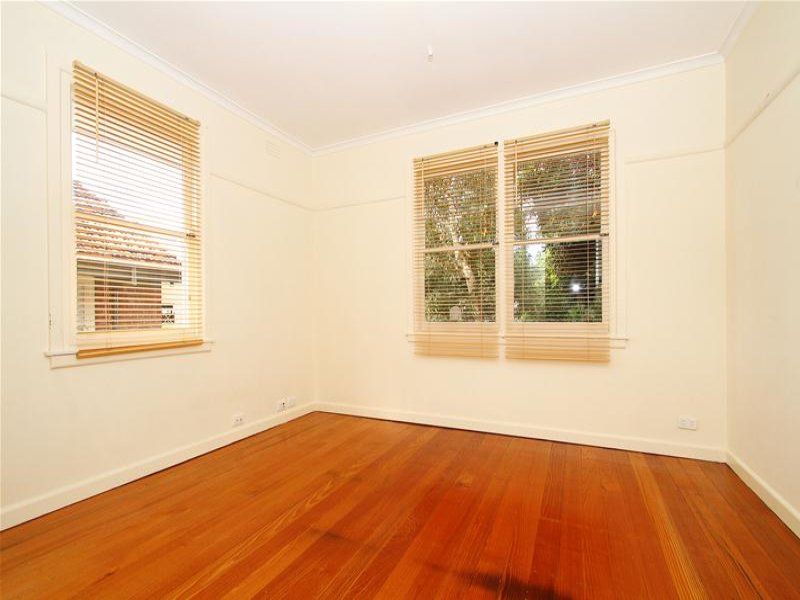 GREAT LOCATION GREAT HOME