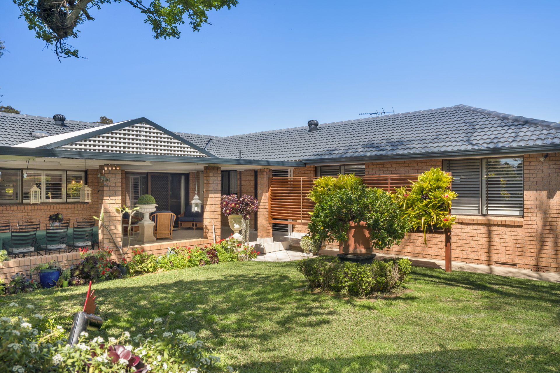 Real Estate For Sale 63 Castlewood Drive Castle Hill , NSW