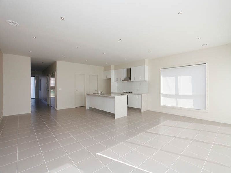 44 Arroyo Place, Caroline Springs - Thumbnail 4