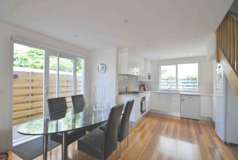 22 Bell Street, Elsternwick - Thumbnail 3