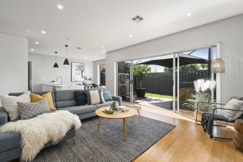 4/12 Stapley Crescent, Altona North - Thumbnail 3