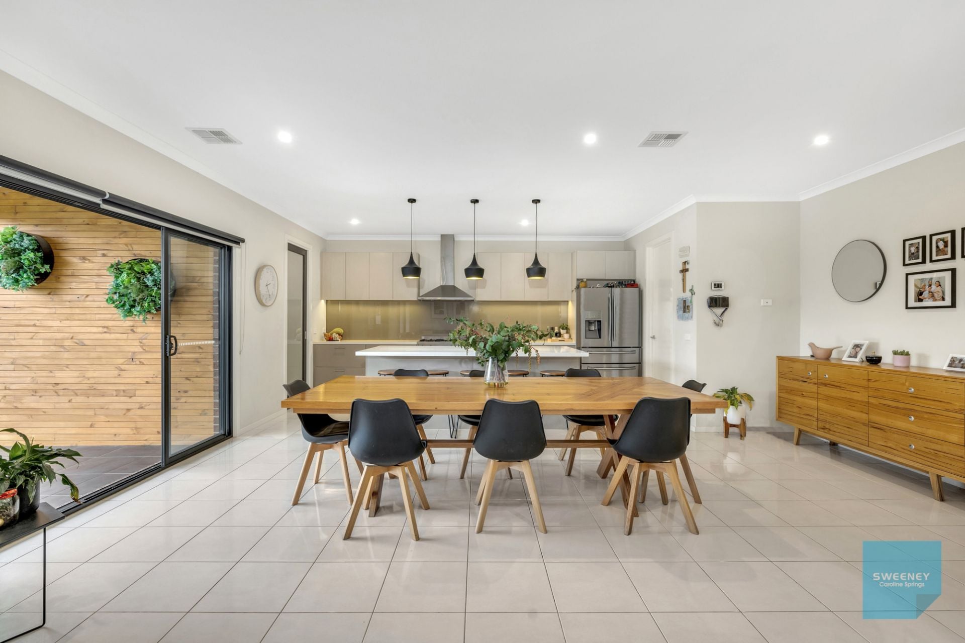 9 Snowsill Way, Fraser Rise - Thumbnail 6