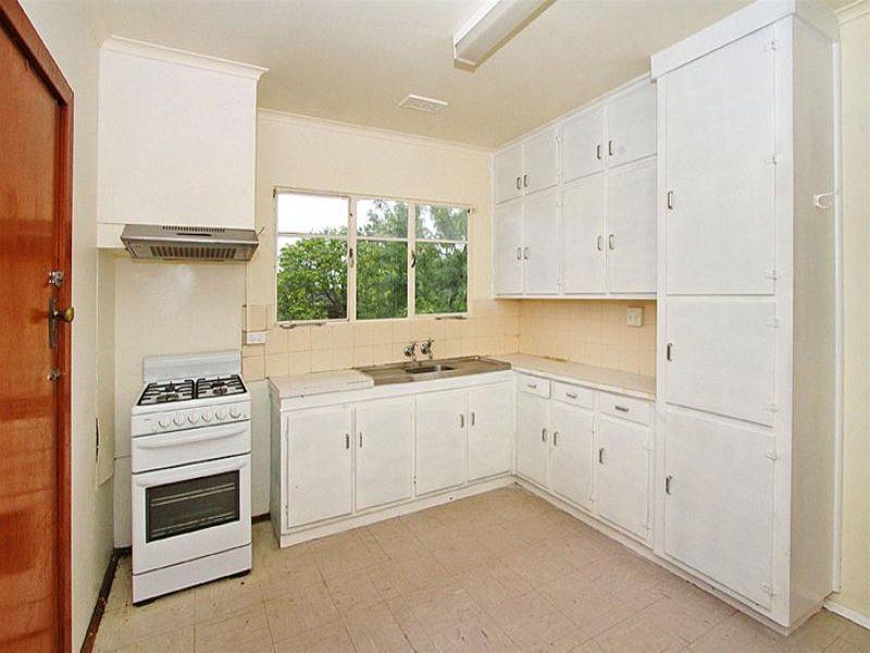 3 BEDROOM HOUSE CLOSE TO ALL!