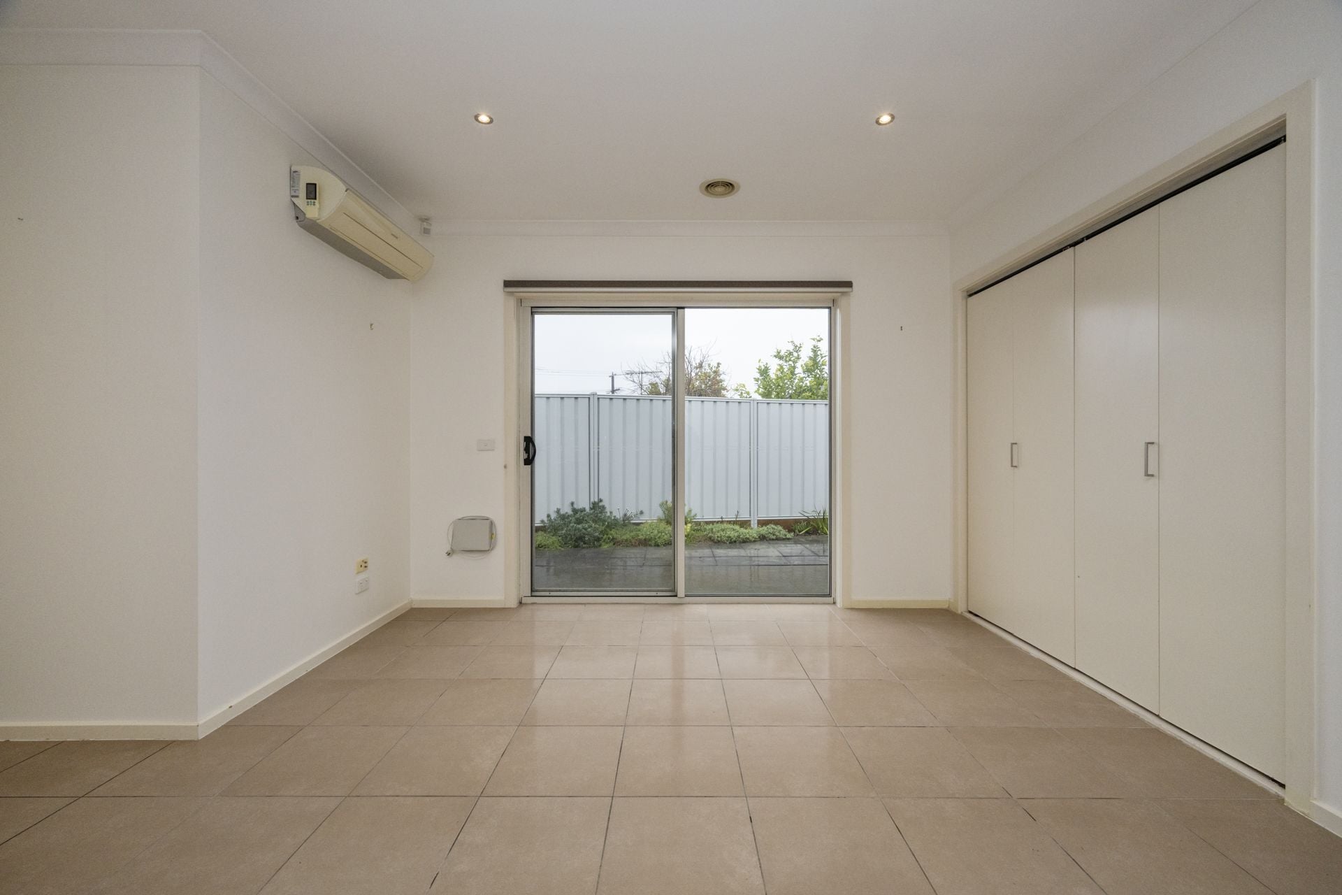 LOW MAINTENANCE CONVENIENT LIVING