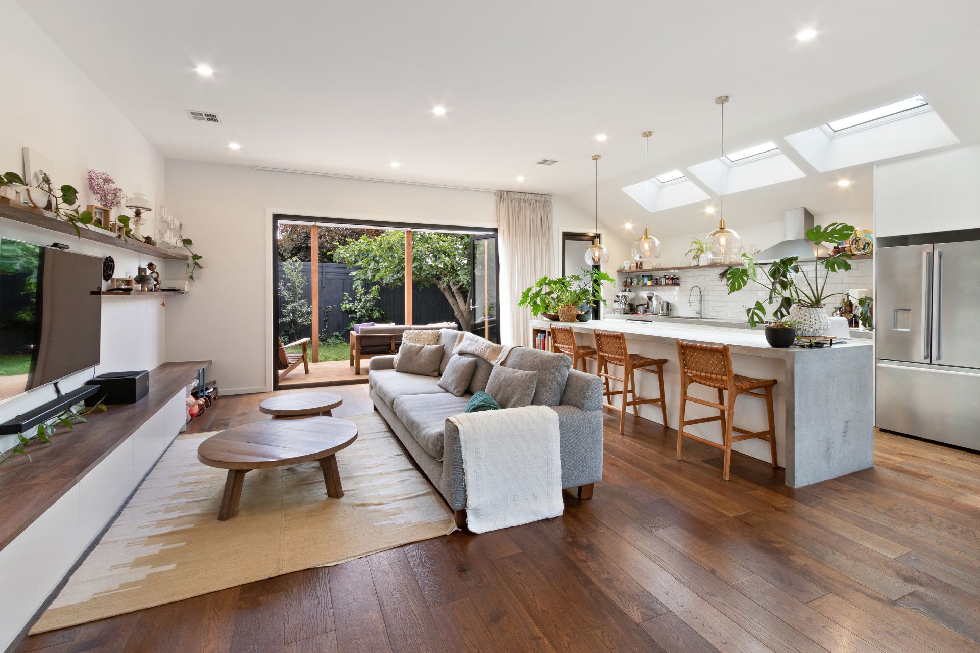 Stunning Architecturally Designed Semi-Detached House In Thornbury
