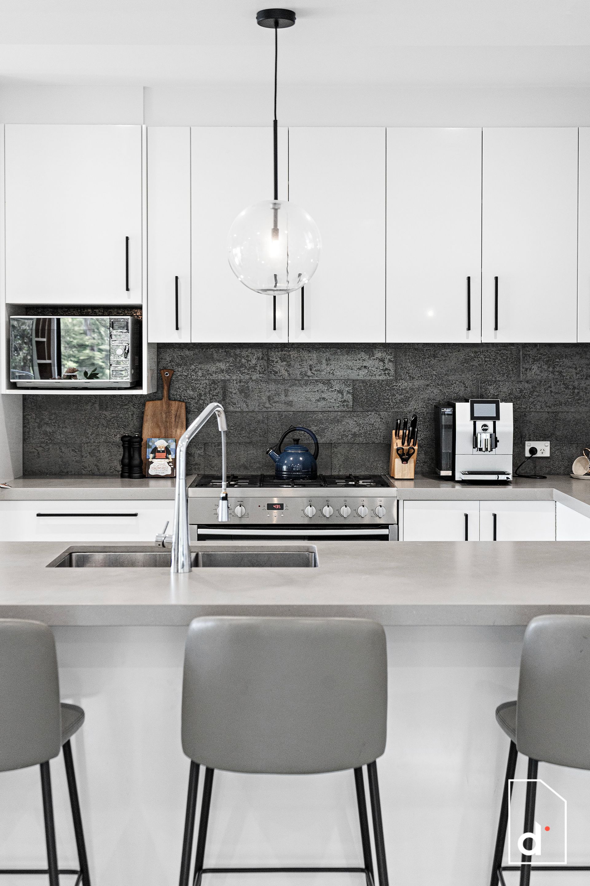 Sold property 1600000 for 45 Redgum Forest Way Figtree , NSW 2525