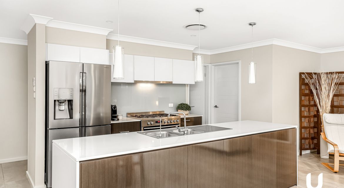 Gledswood Hills 13 Silverwood Street
