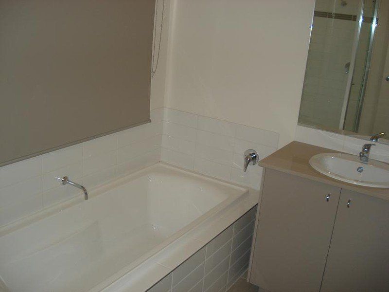 23 Perlette Drive, Point Cook - Thumbnail 3