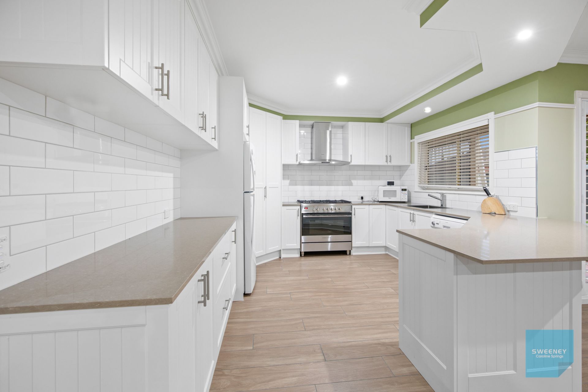 36 Springlake Avenue, Caroline Springs - Thumbnail 4
