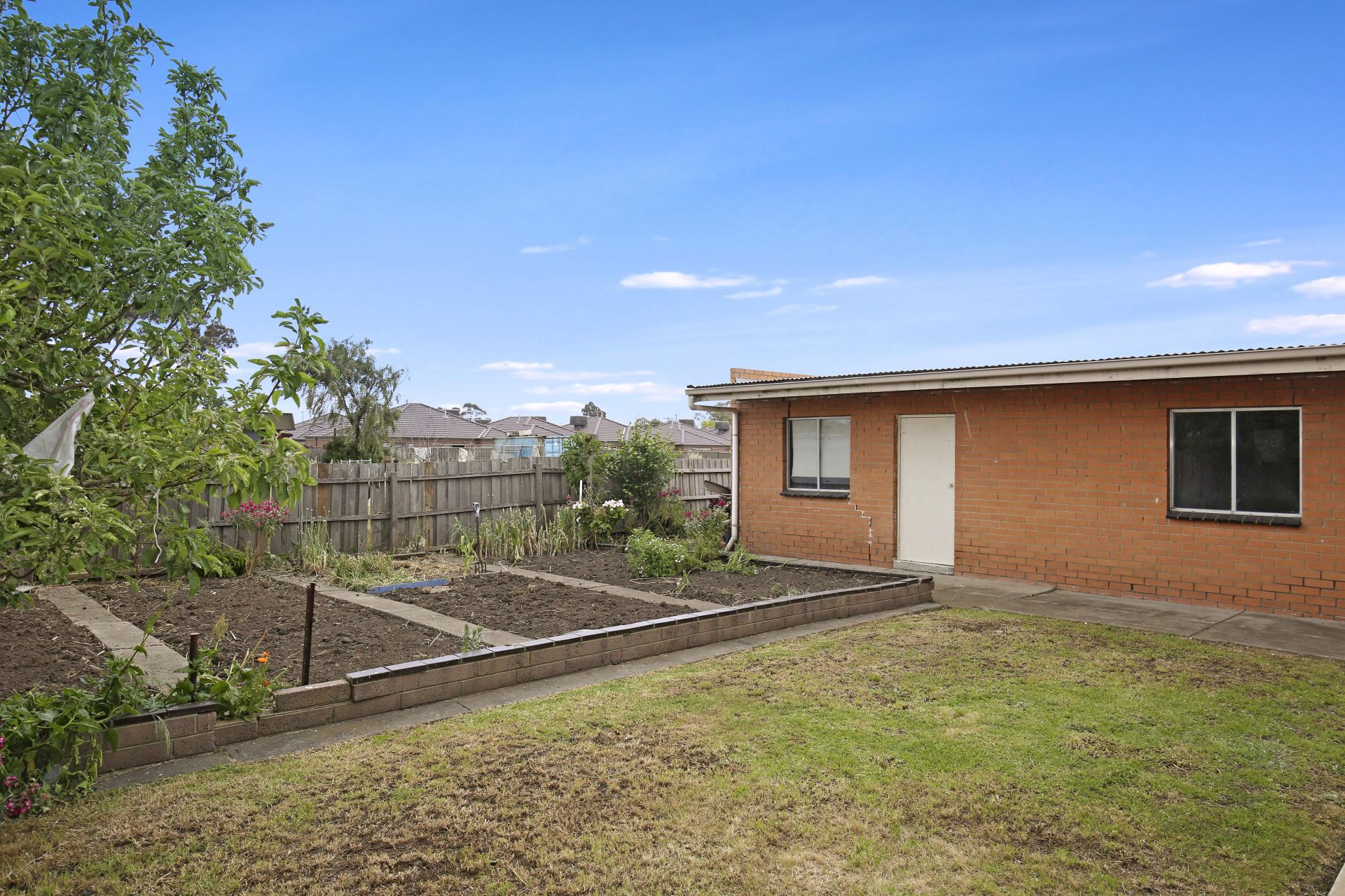 Real Estate For Sale 11 Kingsway Drive Lalor , VIC