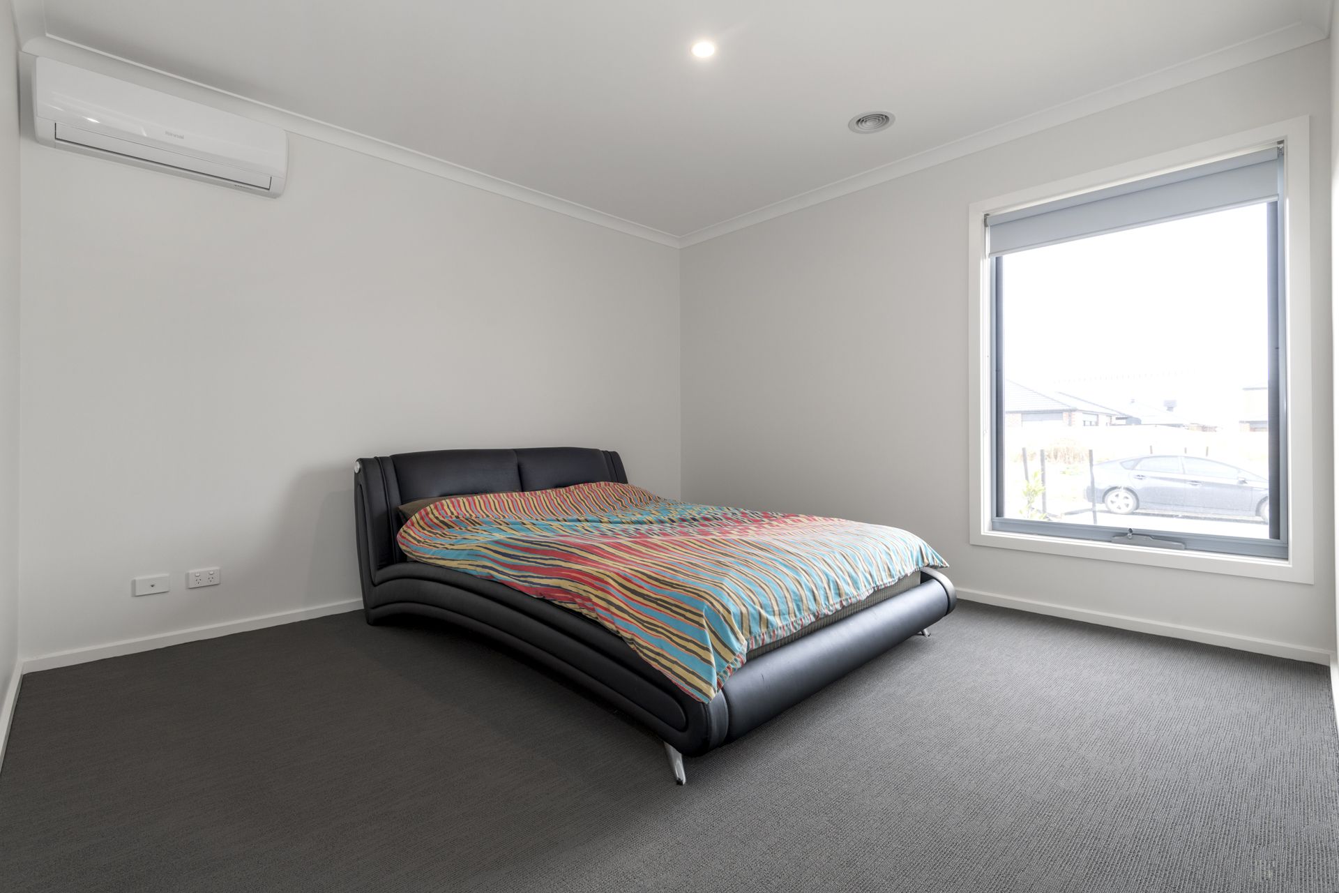 WALKING DISTANCE TO AURORA VILLAGE & HARVEST HOME PRIMARY SCHOOL