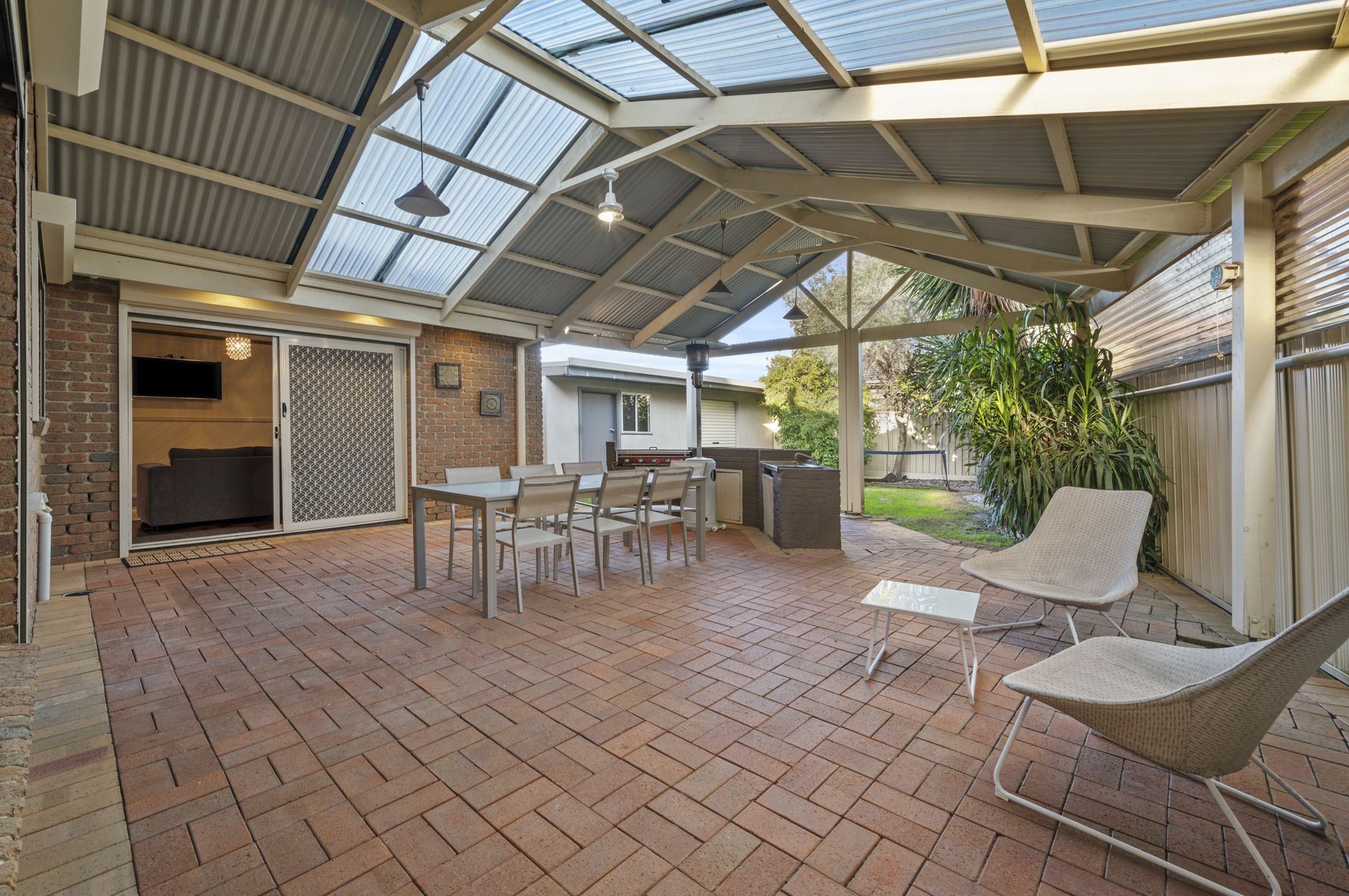 LALOR'S FINEST - 5 BEDROOMS