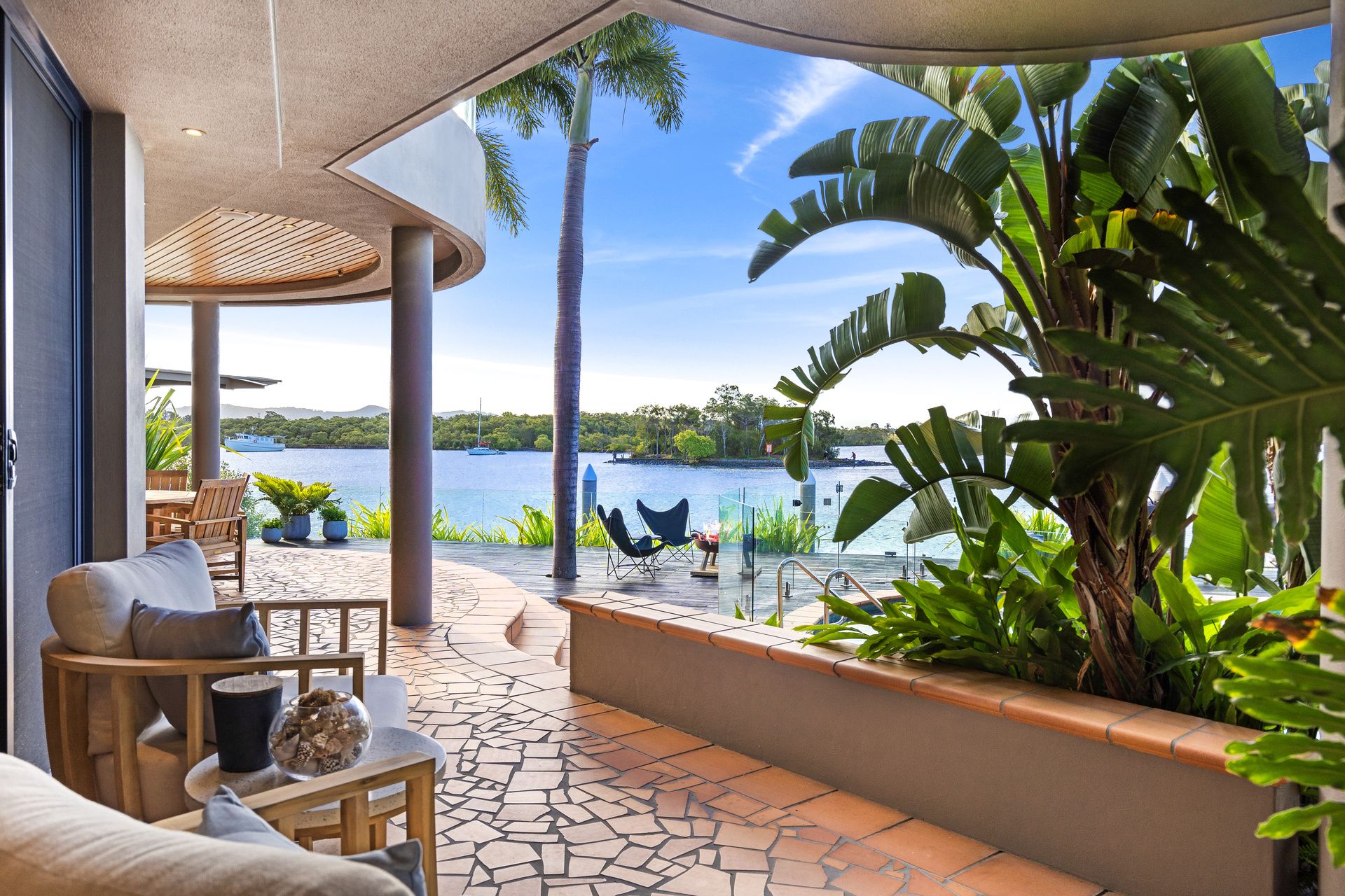 25 Hume Parade, Paradise Point - Thumbnail 8