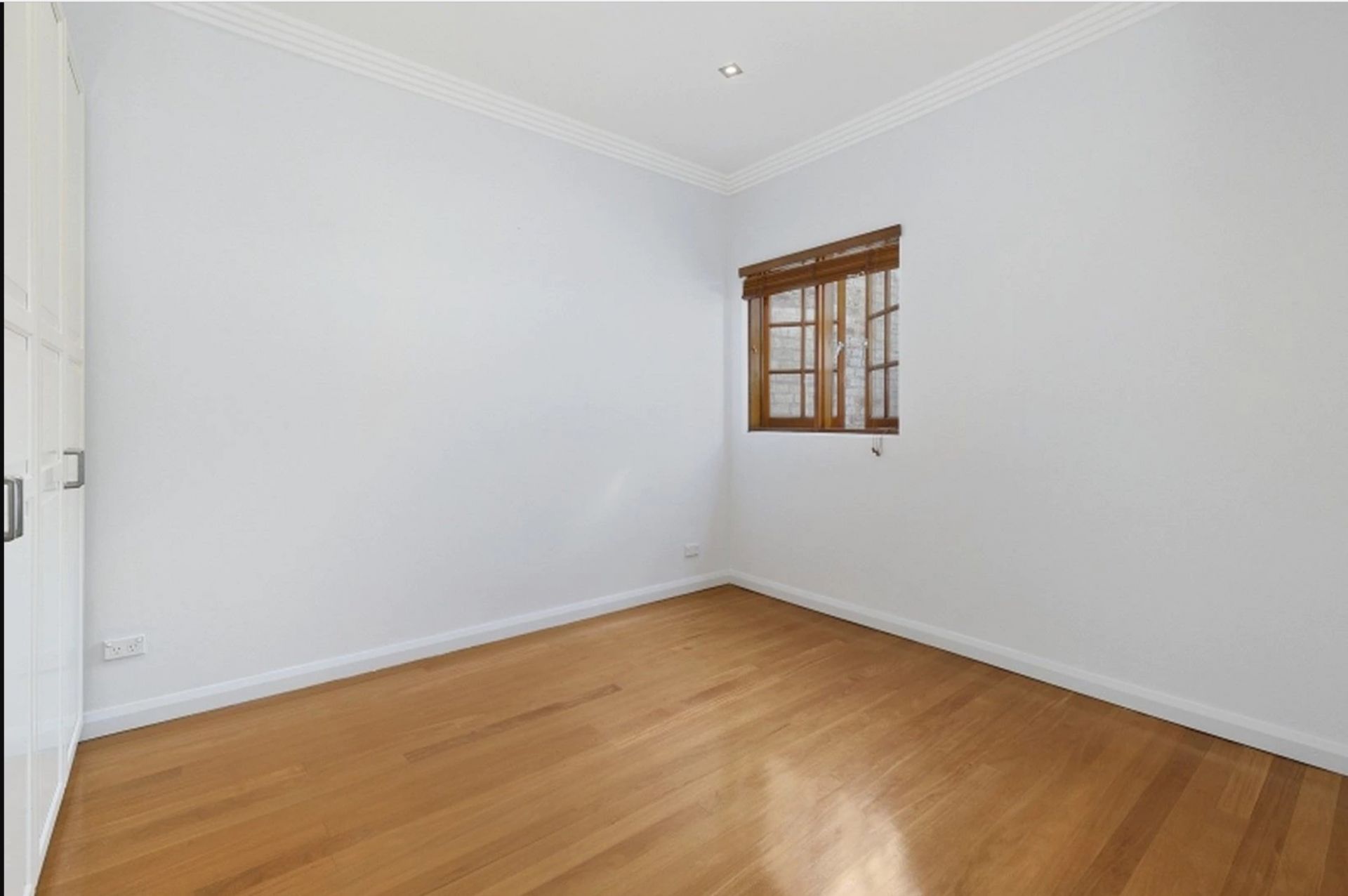 Charming Renovated Terrace