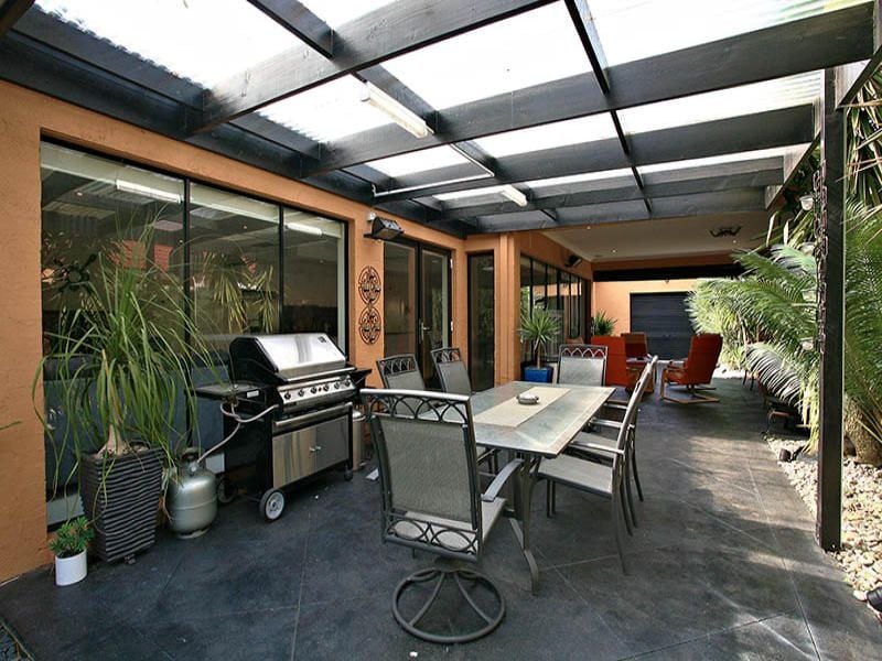 35 The Avenue SOUTH MORANG, South Morang - Thumbnail 2