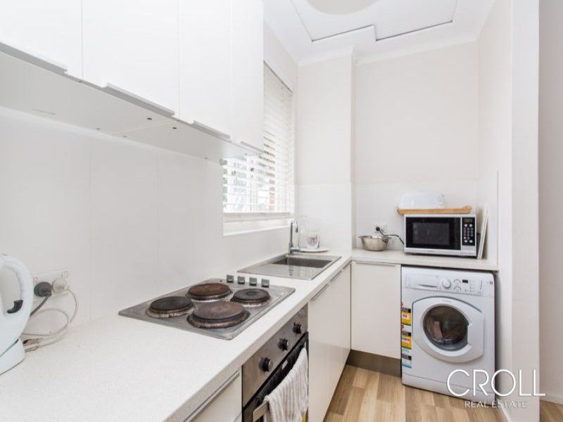 19/2 Colindia Avenue NEUTRAL BAY NSW, Bay - Thumbnail 4