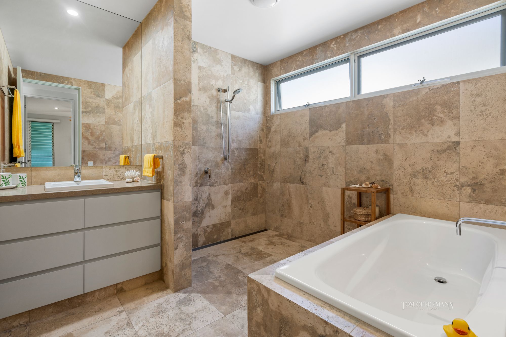 Real Estate For Sale 41 Hilton Esplanade Tewantin , QLD