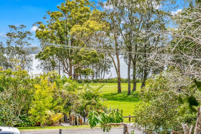 65 Marine Parade, Nords Wharf - Thumbnail 4