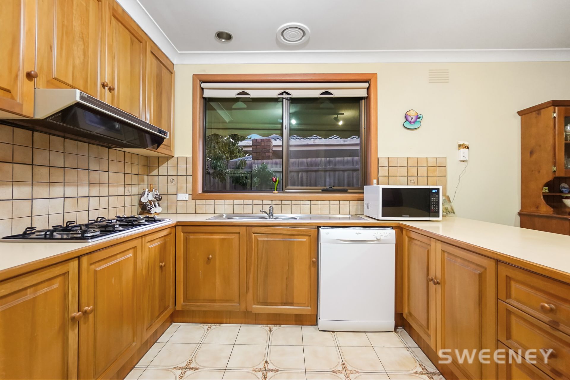 34 Polly Woodside Drive, Altona Meadows - Thumbnail 7