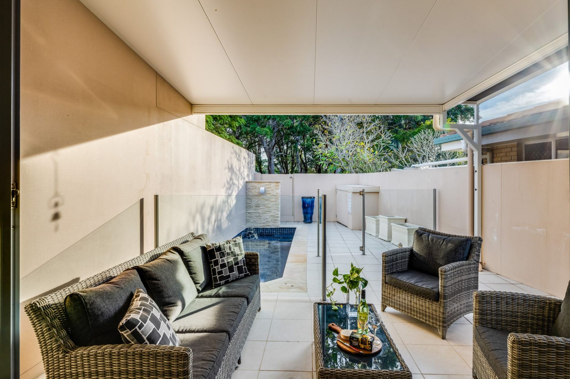 1/20 Vespa Crescent, Surfers Paradise - Thumbnail 2