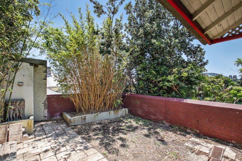 9 Paul Street, Balmain East