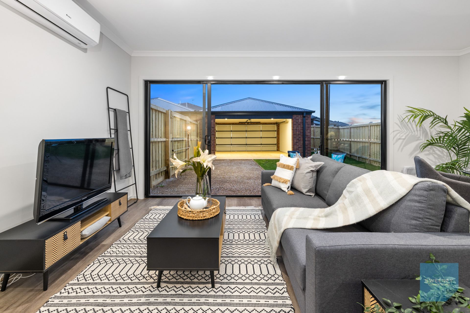 37 Adventure Avenue, Fraser Rise - Thumbnail 7