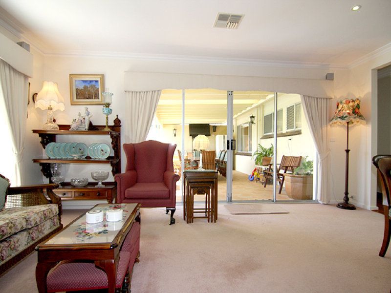 16 Fossey Street, Holder - Thumbnail 8