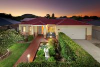 17 Ambrose Crescent, West Wodonga VIC, West Wodonga - Image 1