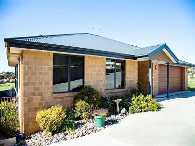 3
 
 
 
  
 
 
 3
 
 
 
  
 
 
 2
 
 
 
 
 
 
 
 19 Rowena Court, DEVONPORT TAS 7310, Devonport - Thumbnail 2