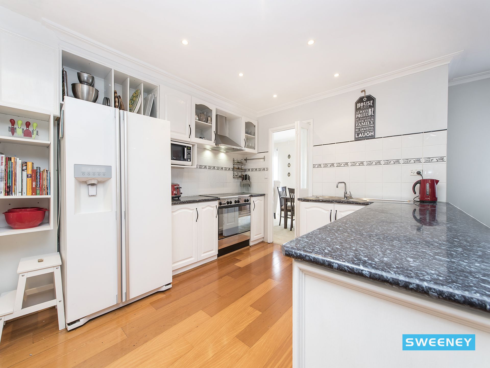 32 Robinsons Road, Deer Park - Thumbnail 3