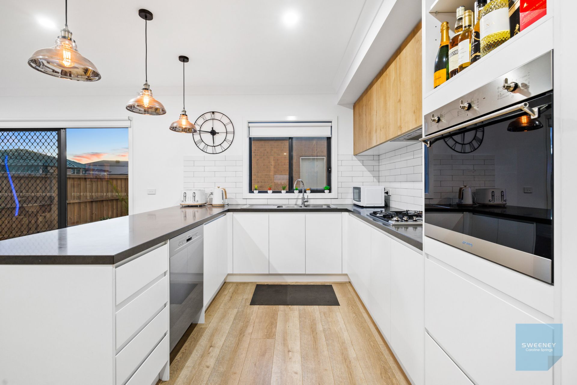 64 Mamic Boulevard, Fraser Rise - Thumbnail 4