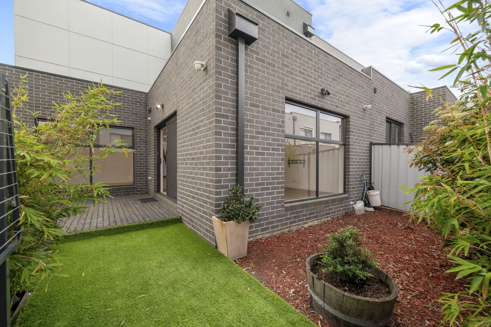 PRISTINE TOWNHOUSE