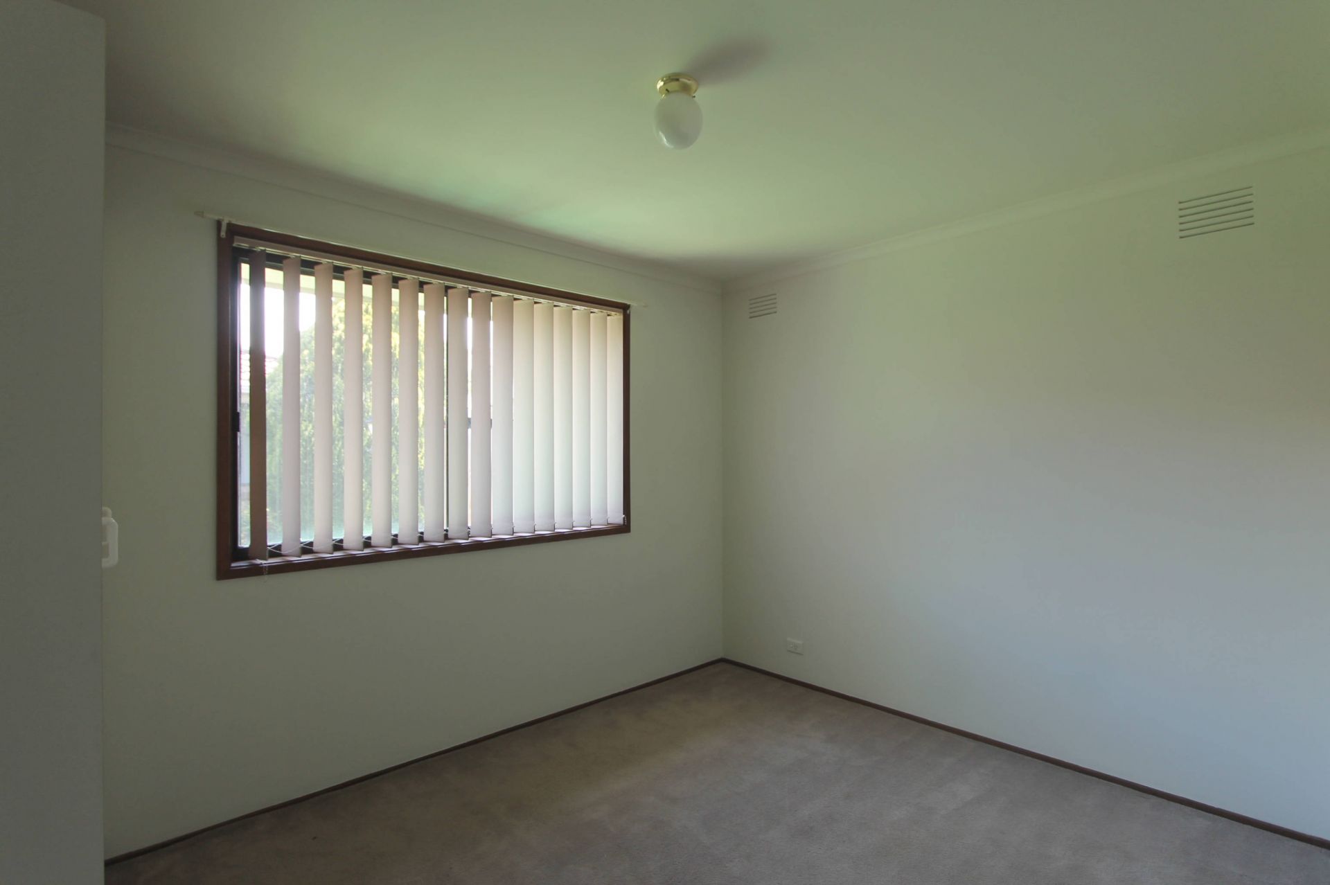 AFFORDABLE COMFORT IN GREAT LOCATION!!!