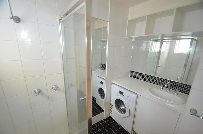 11/1 Lumley Court, Prahran - Thumbnail 6