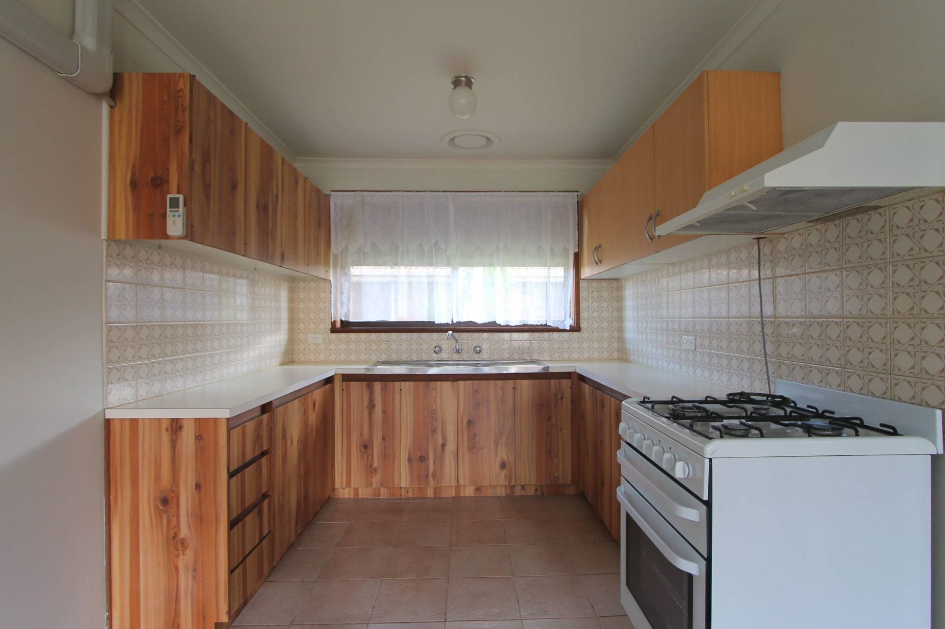 AFFORDABLE COMFORT IN GREAT LOCATION!!!