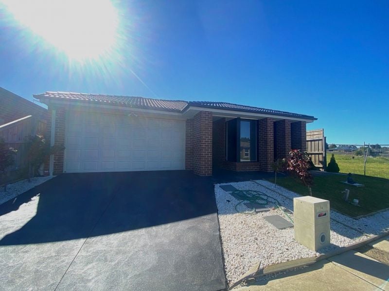14 Spectacular Avenue, Doreen