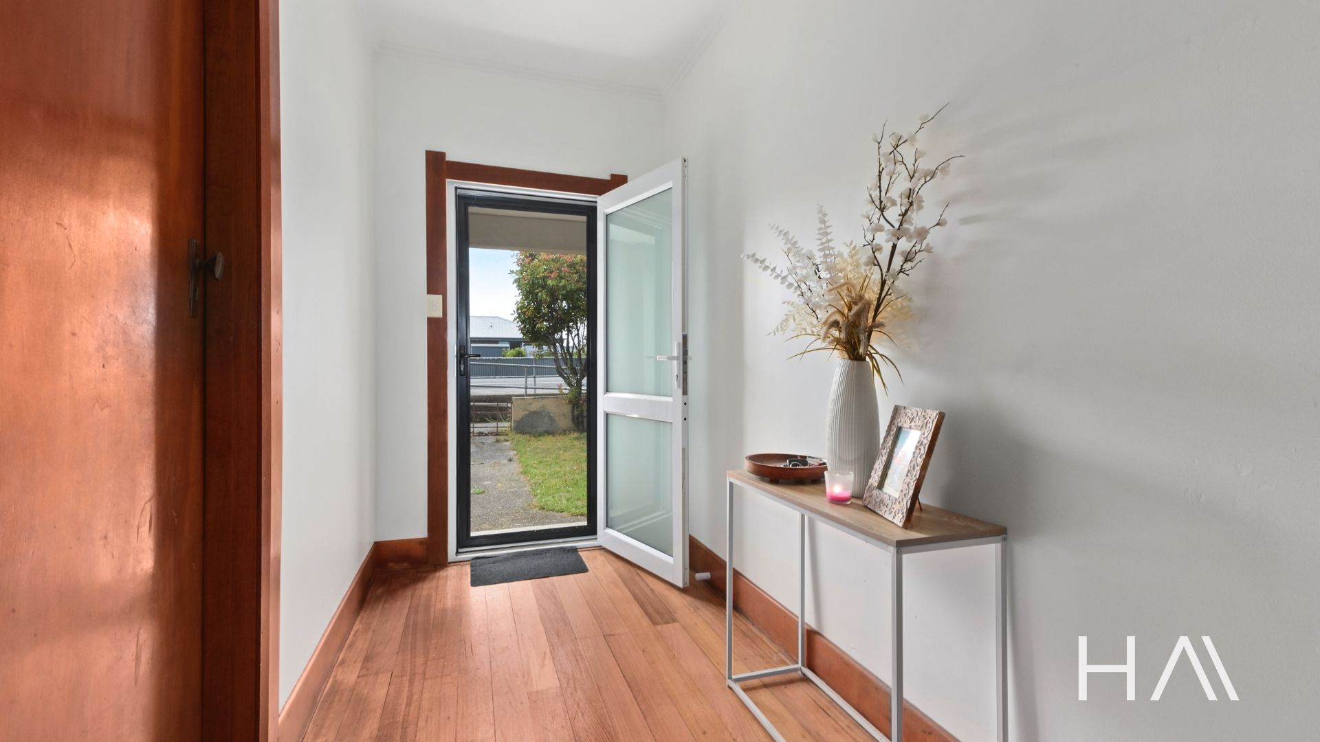 147 George Town Road Newnham, Newnham - Thumbnail 5