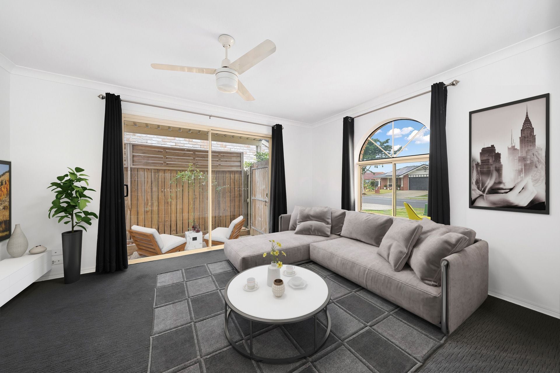 38 Allenby Drive, Meadowbrook - Thumbnail 2