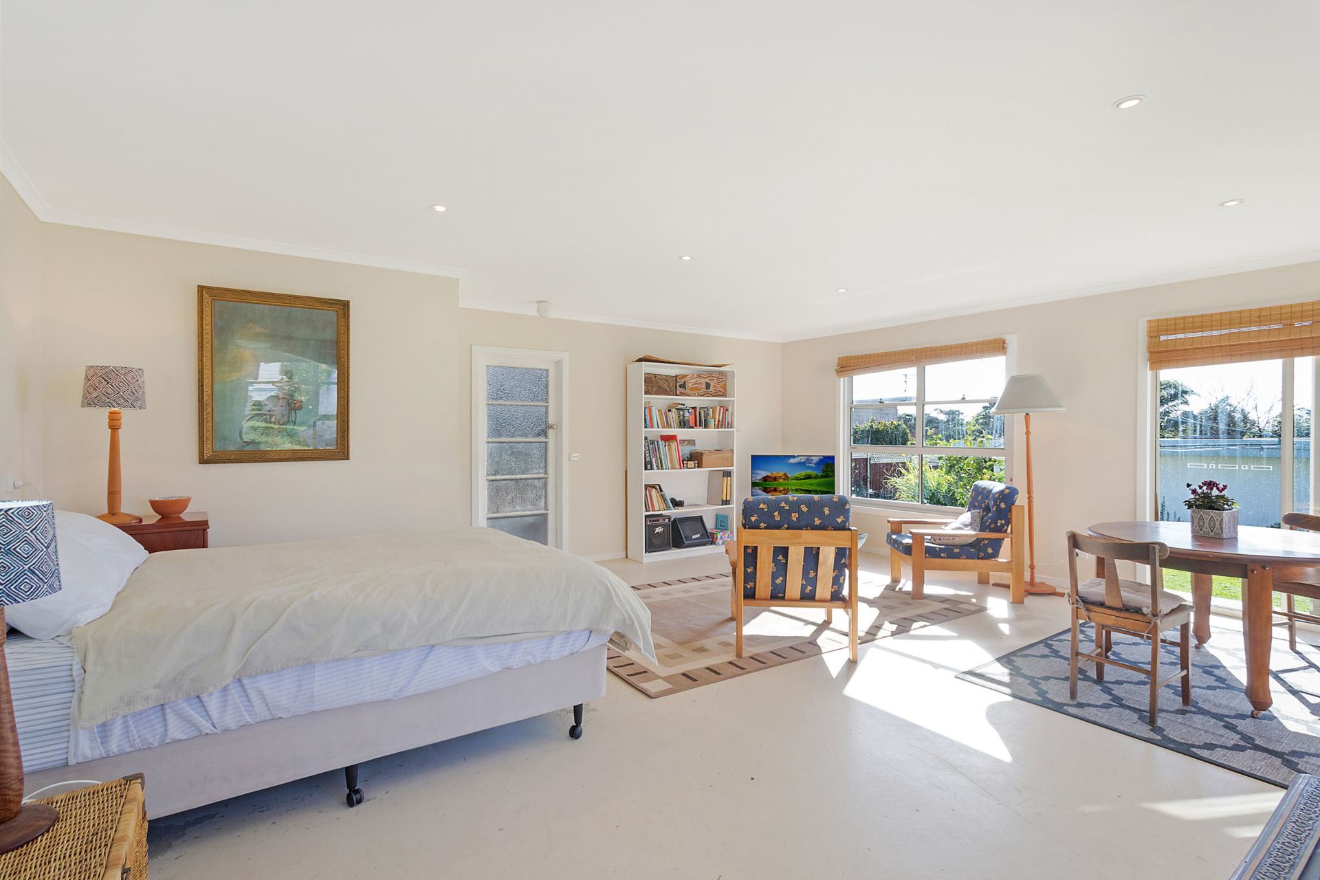 16 Pambula Beach Road, Pambula Beach