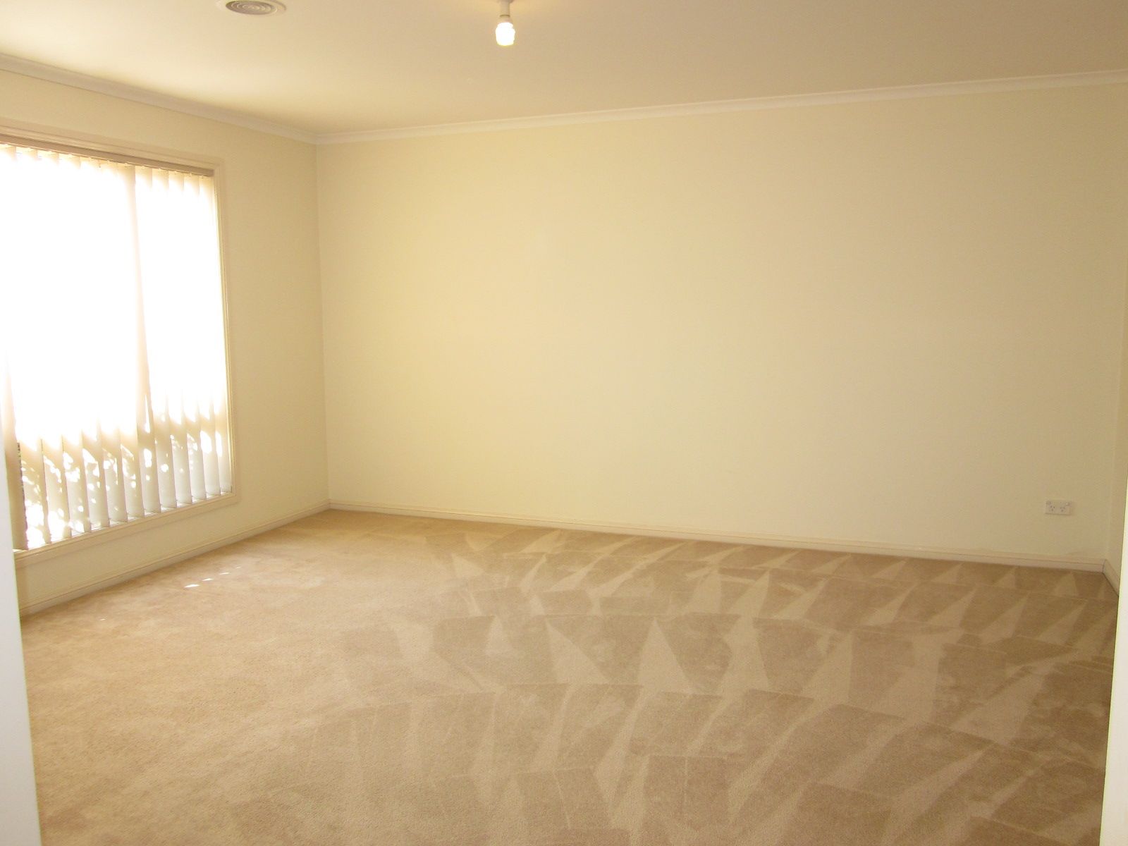 Walking distance to everything!
