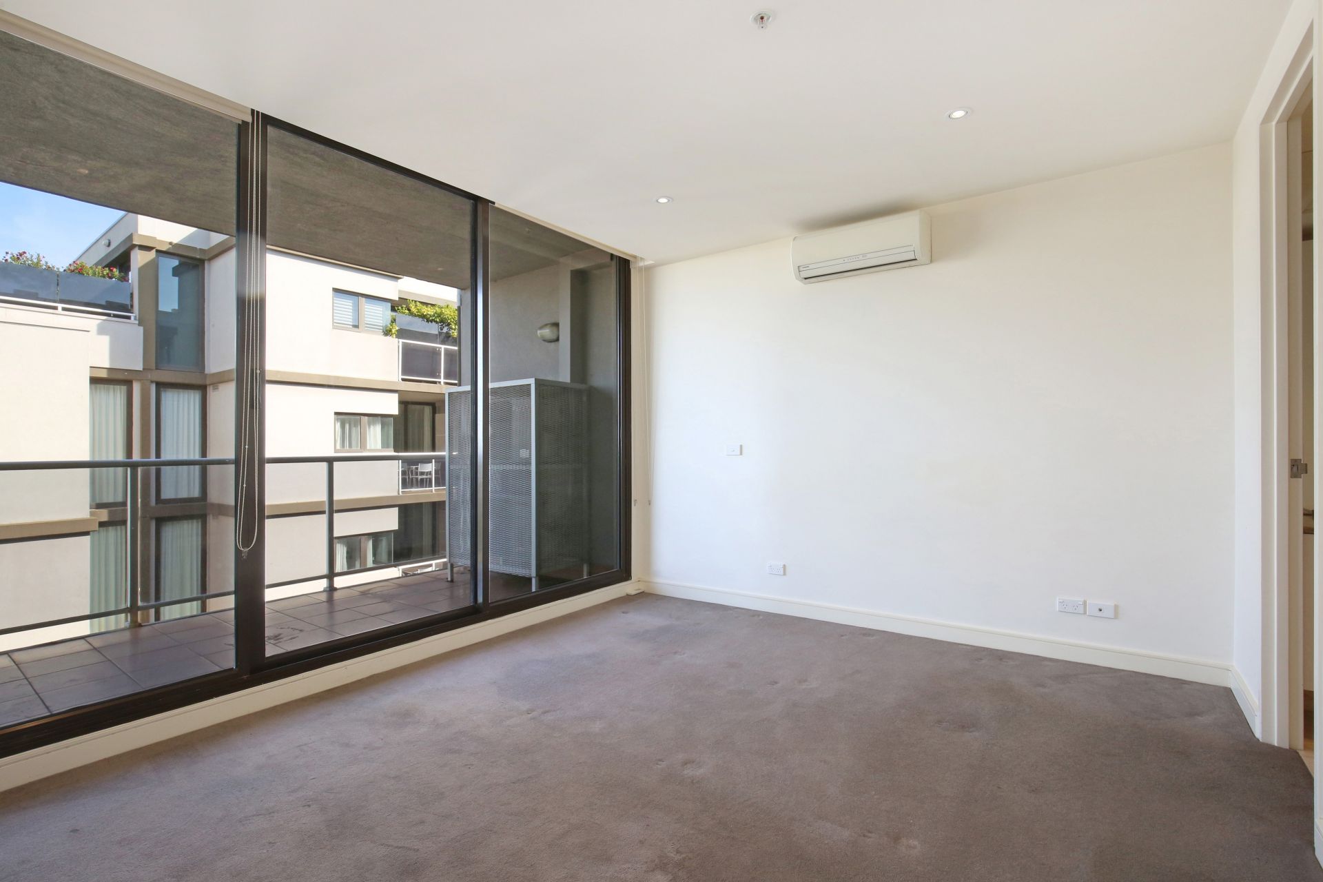 **Modern Apartment Living**