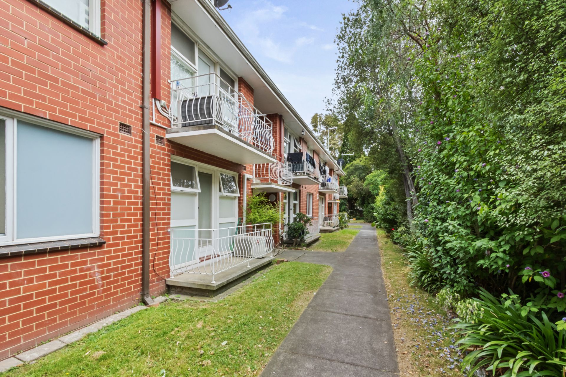 Stunning Apartment Close To All Amenities
