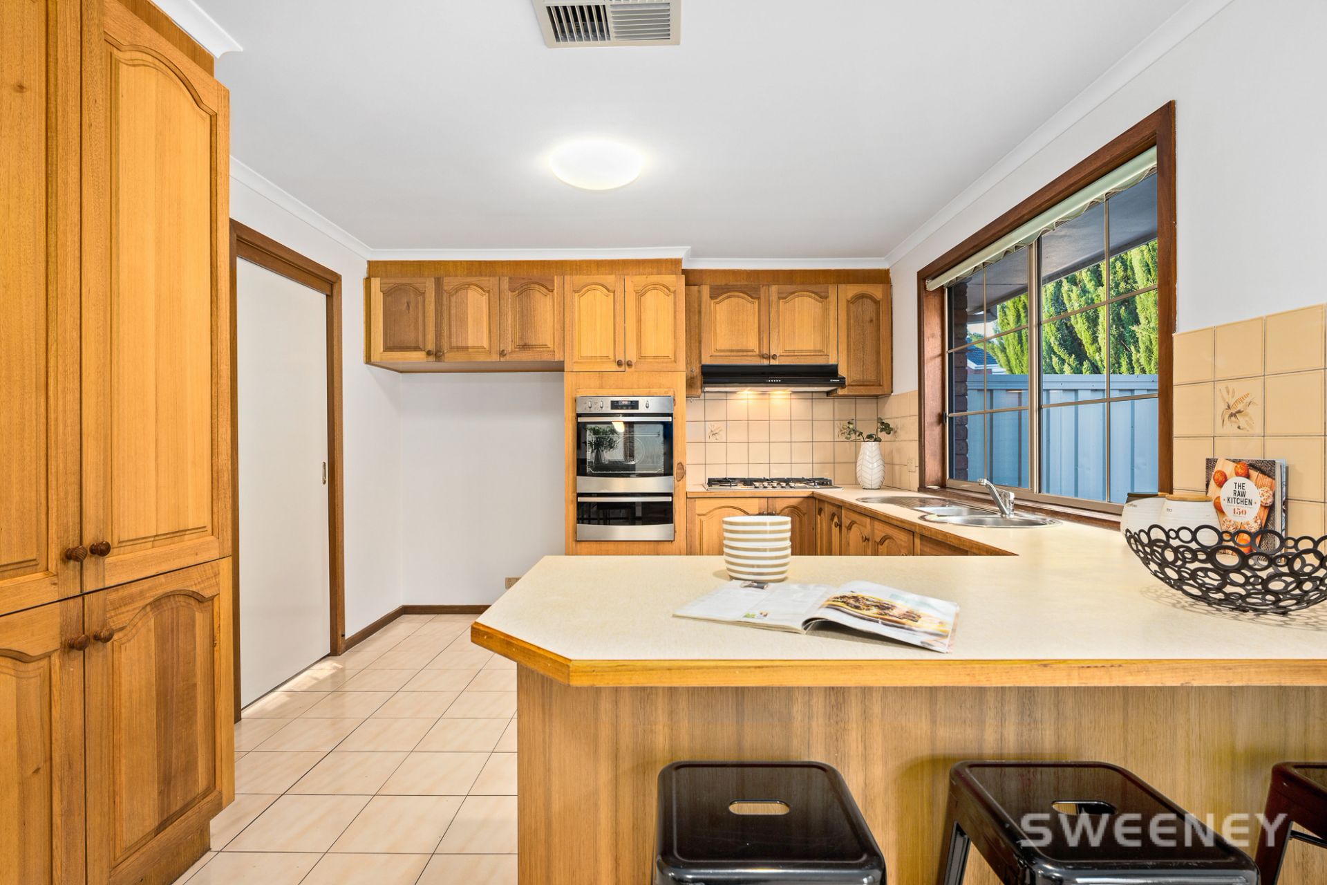 19 Leake Court, Altona Meadows - Thumbnail 5