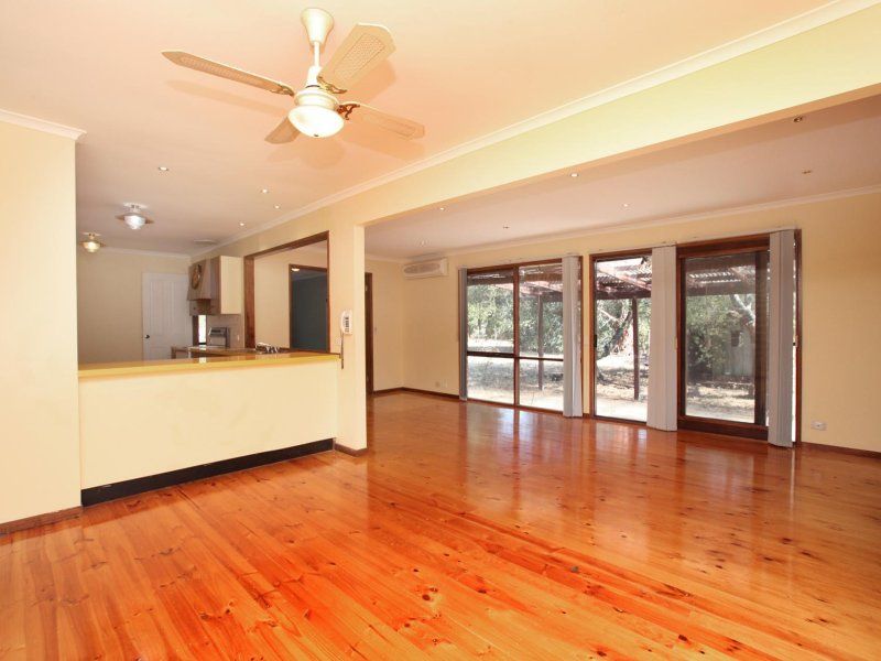 35 Metcalfe Drive, Romsey - Thumbnail 7