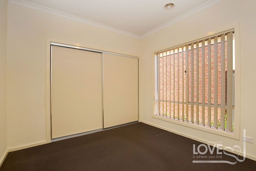 FAMILY HOME BURSTING WITH CHARM  *Insp Sat 26th Nov @ 12:25pm*